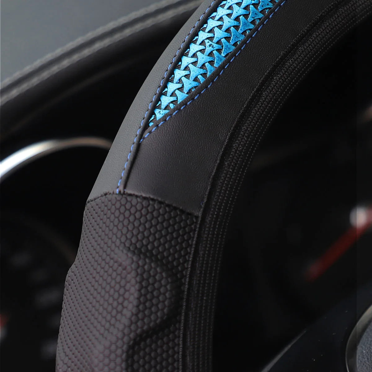 Carbon Fiber Pattern Silicone Leather Steering Wheel Cover for 14.5 to 15 Inch Wheels